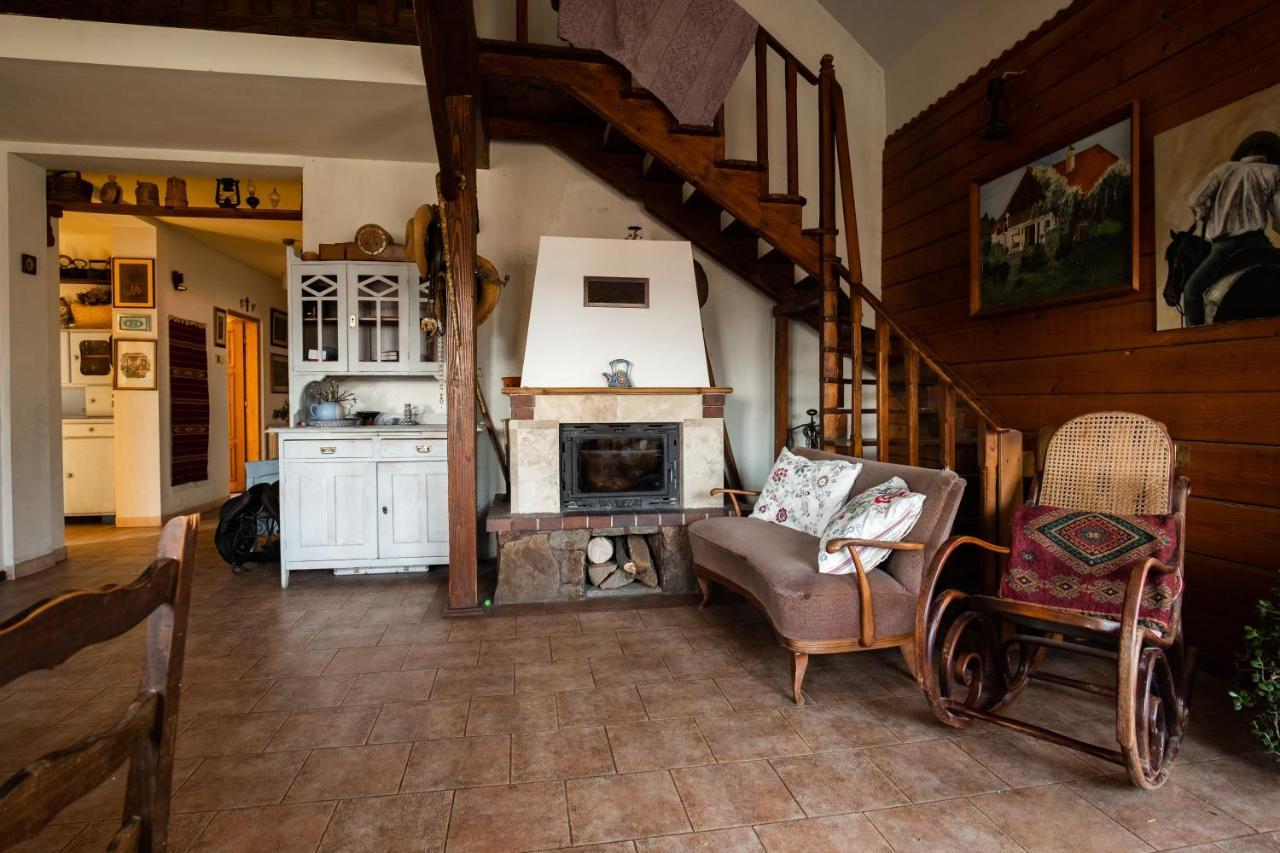Modryna Ranczo Bed & Breakfast Krasiczyn Exterior foto